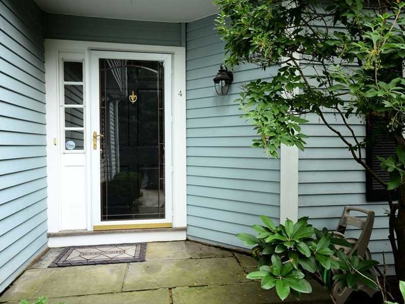 4 Hedge Row, Darien, CT 06820