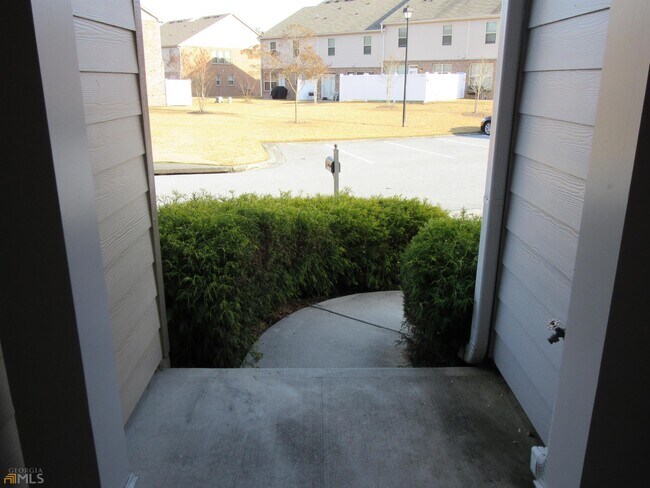 Building Photo - 3452 Brockenhurst Dr