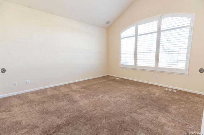 Building Photo - Long Realty & Property Management - Gorgeo...