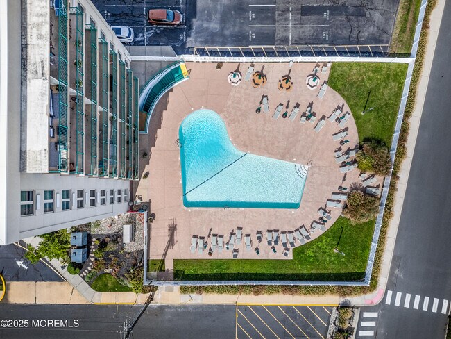 Building Photo - 480 Ocean Ave N