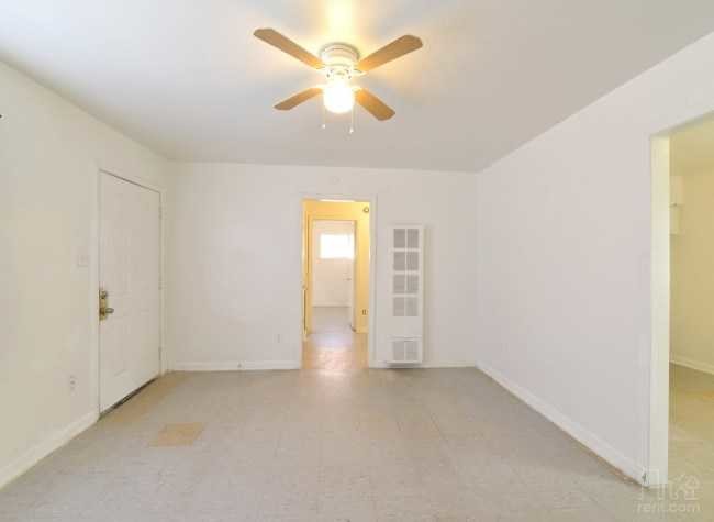 Foto del edificio - 5441 Pardee St