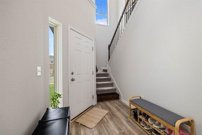 Building Photo - 408 Staunton Dr
