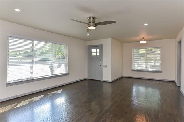 Building Photo - 4400 Granbury Rd