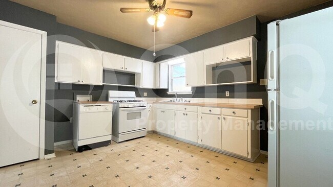 Foto del edificio - 1713 Shawnee St