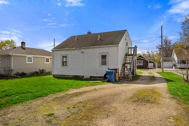 Foto del edificio - 816 Roosevelt St