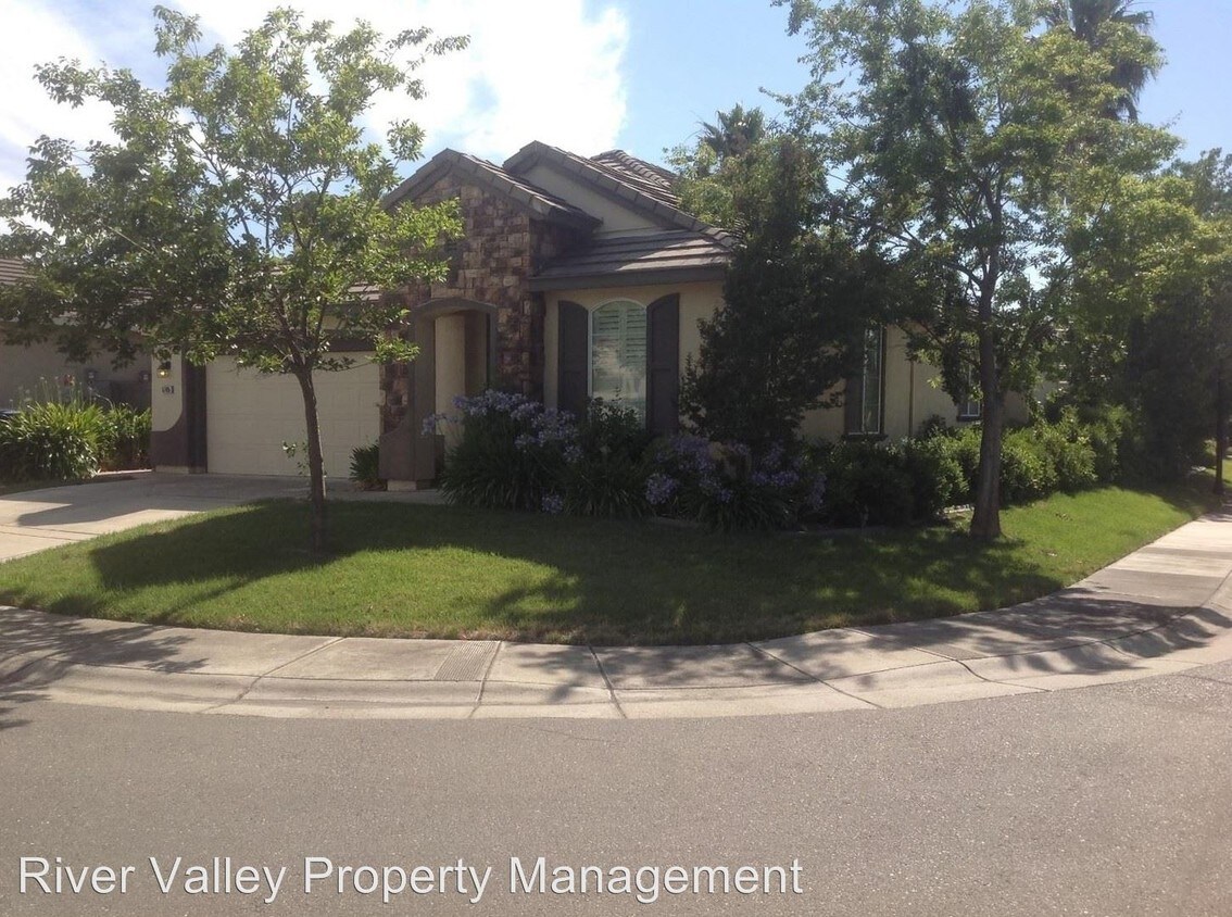 Primary Photo - 4 br, 2 bath House - 5705 Overleaf Way