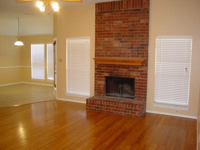 Building Photo - 2507 Thistle Ln