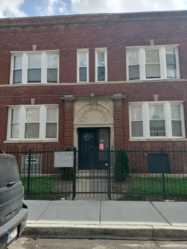 Foto del edificio - 6601 S Green St