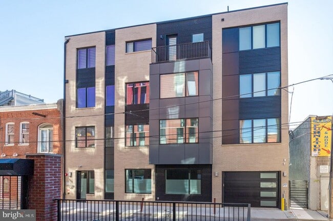 Building Photo - 520 Kater St