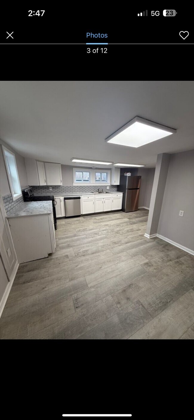 Foto del edificio - 9142 Main St