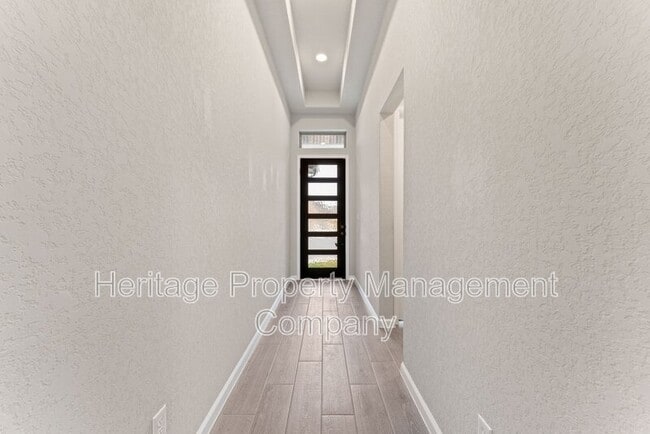 Building Photo - 9506 Totoro Hvn