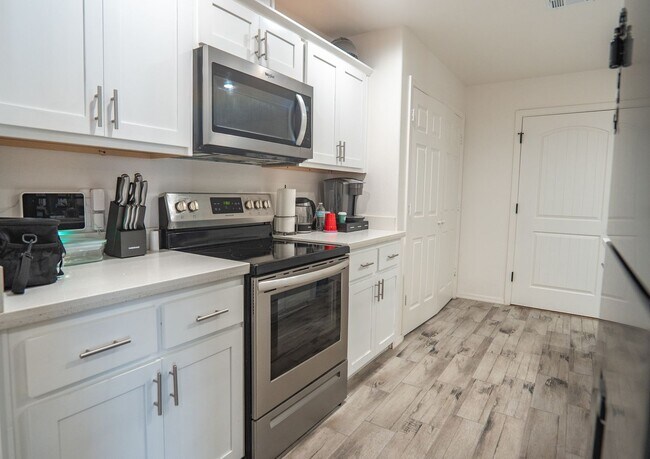 Foto del edificio - Prime Location Living: 3-Bedroom Gem Near Sam's Club & Yuma Palm Mall