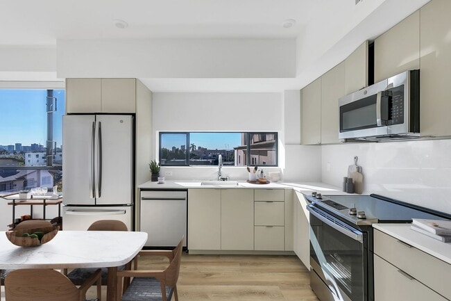 Interior Photo - Gramercy Terrace