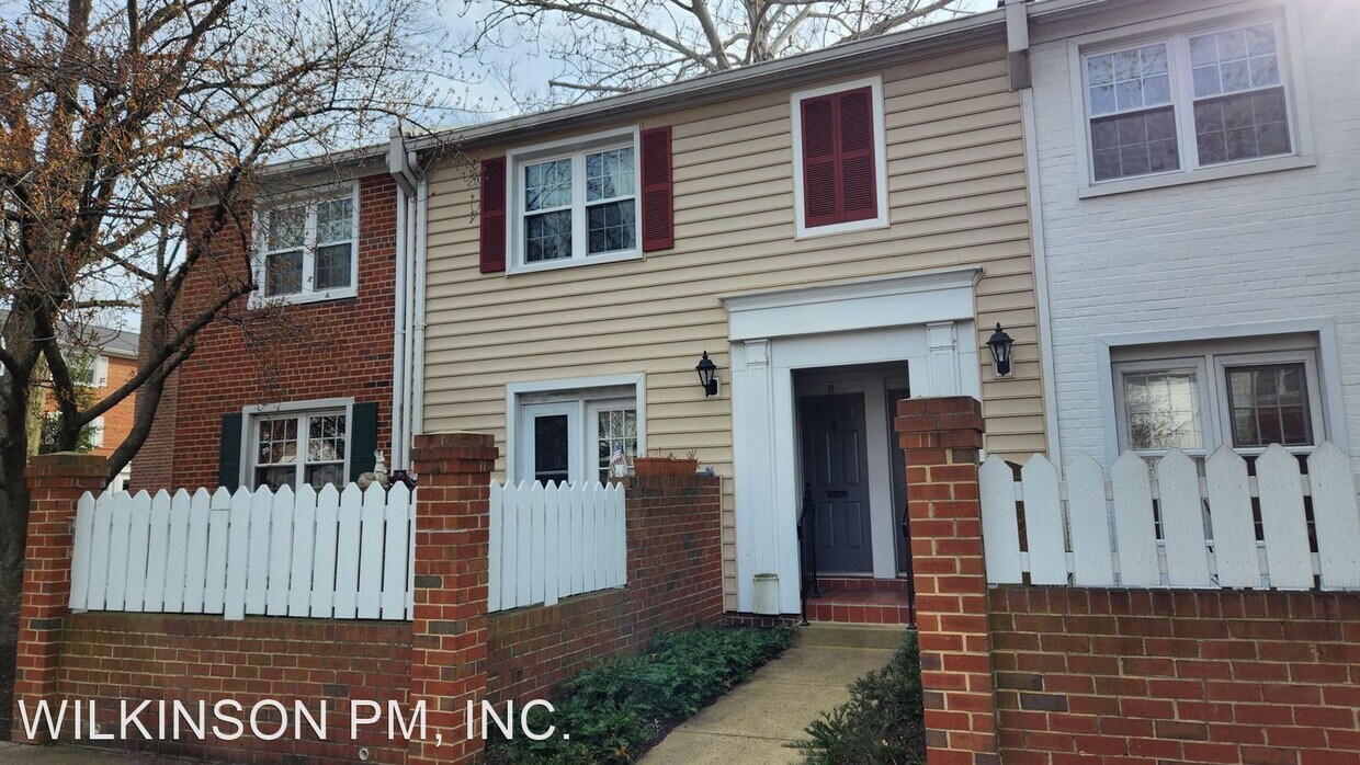 2 br, 1 bath House 2667 S Walter Reed Dr B House Rental in