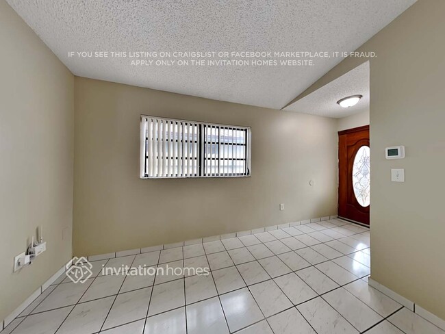 Building Photo - 2579 W 70th St