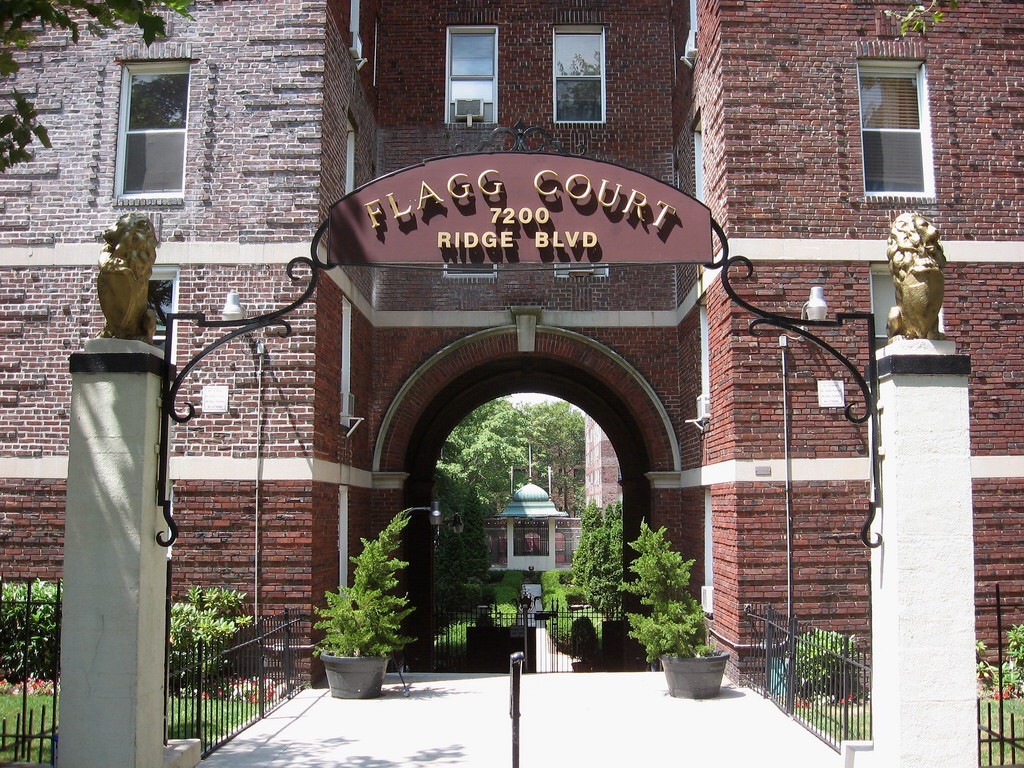 Main entrance - 160 72nd St