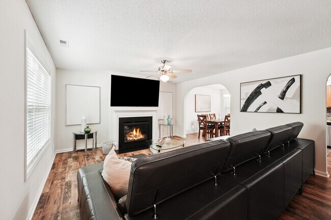 Building Photo - 2203 Elk River Dr