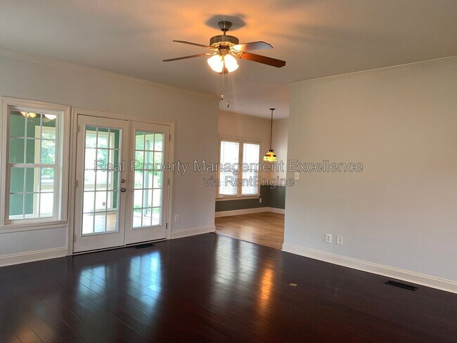 Foto del edificio - 1005 Hadley Meadows Dr