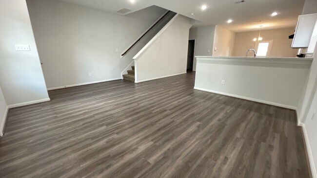 Foto del edificio - 8215 Gallahad St