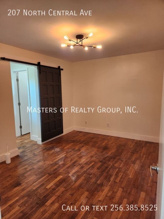 Building Photo - 207 S Central Ave