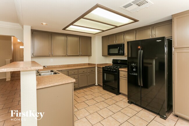 Foto del edificio - 1673 Black Hills Way