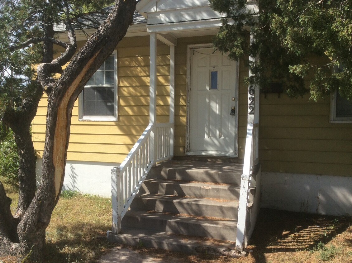 Primary Photo - 2 BEDROOM, 1 BATHROOM, SINGLE LEVEL APARTMENT