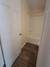 Building Photo - Gardenbrook