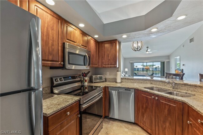 Building Photo - 851 Gulf Pavillion Dr