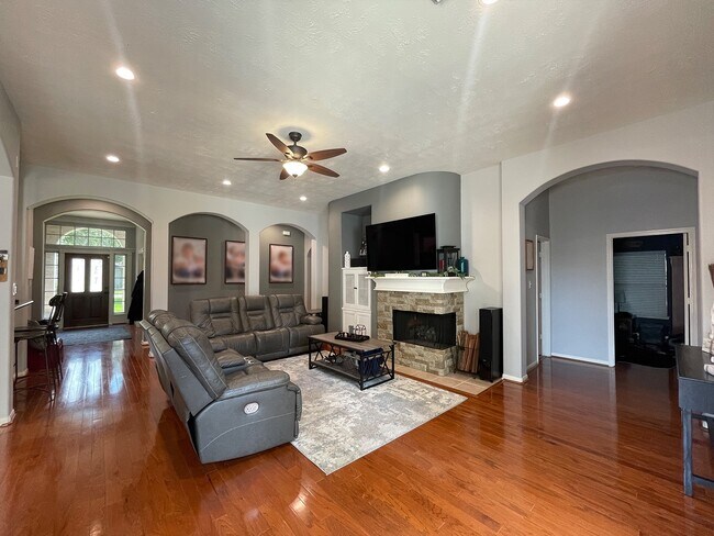 Foto del edificio - 12906 Brigid Place Dr