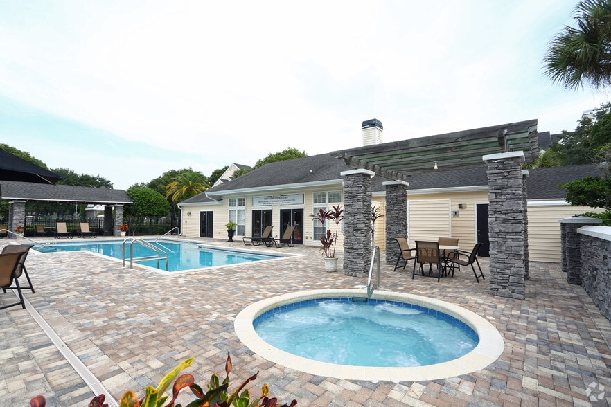 The Bentley At Cobbs Landing Rentals Palm Harbor Fl