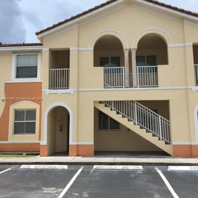 Foto del edificio - 1536 SE 25th St