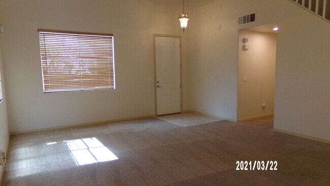Foto del edificio - 784 San Jacoma Pl