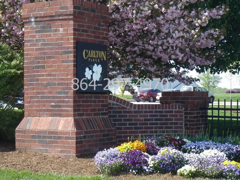 Building Photo - 206 Summerston Pl