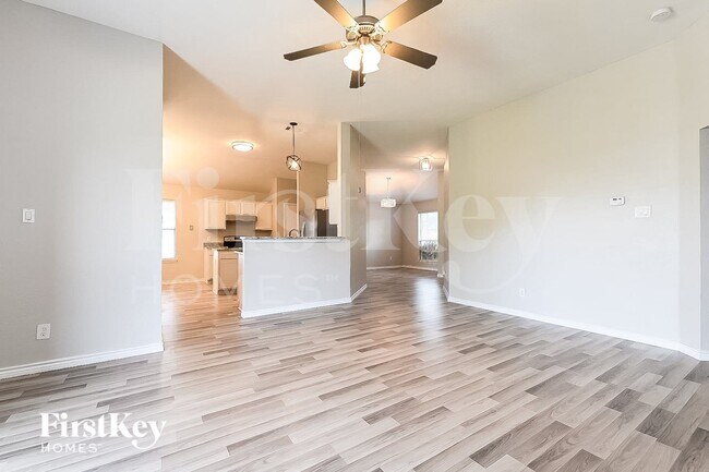 Foto del edificio - 1731 Reynolds St