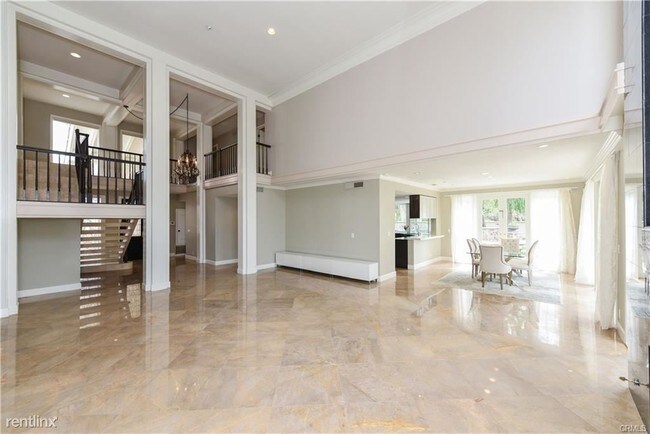 Building Photo - 4 br, 3 bath House - 1 Rue Biarritz