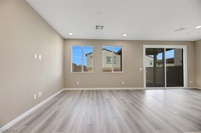 Building Photo - 10602 Dryades Ave