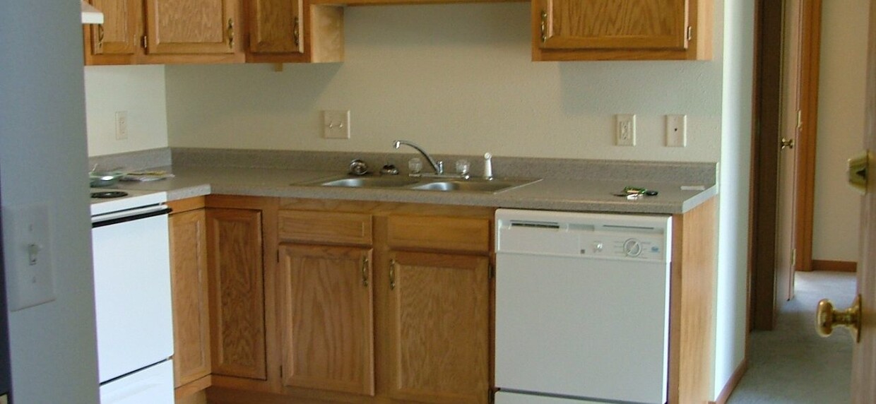Primary Photo - 707 N Plum St