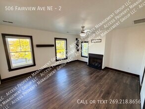 Building Photo - 506 Fairview Ave NE