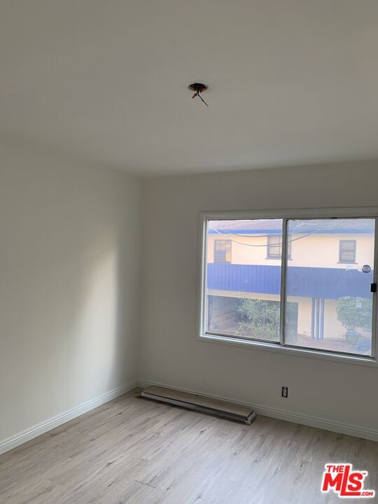 Building Photo - 2117 S Beverly Glen Blvd
