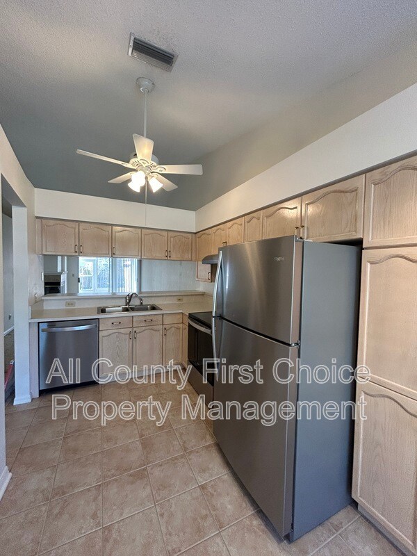 Foto del edificio - 2525 Stony Brook Ln