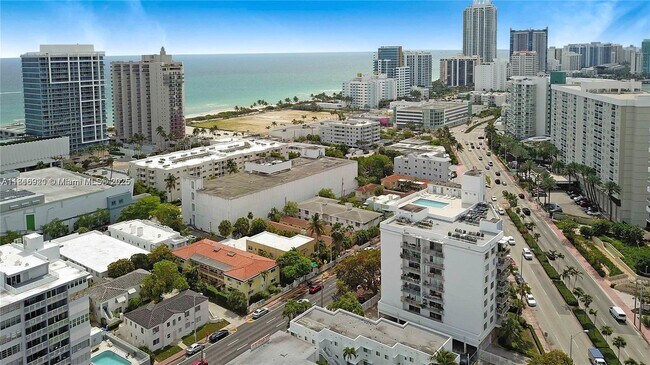 Foto del edificio - 6831 Abbott Ave
