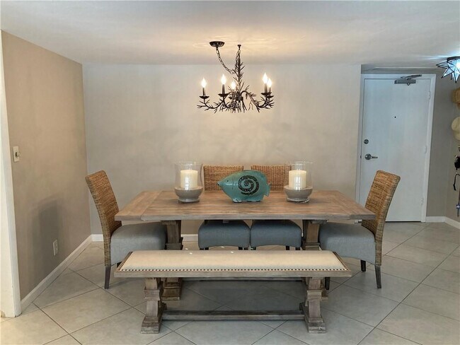 Building Photo - 3750 Galt Ocean Dr