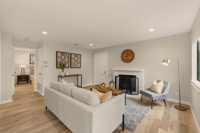 Foto del edificio - 3401 La Terrace Cir