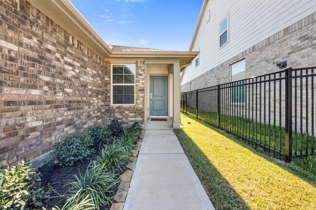 Foto del edificio - 27107 Blue Pool Dr