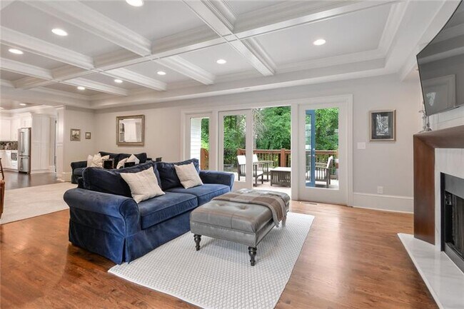 Foto del edificio - 742 Montana Rd NW