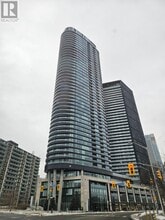 Building Photo - 575 Bloor St E