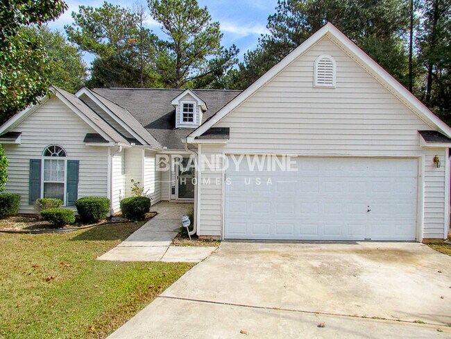 Building Photo - AVAILABLE NOW!! One month FREE RENT