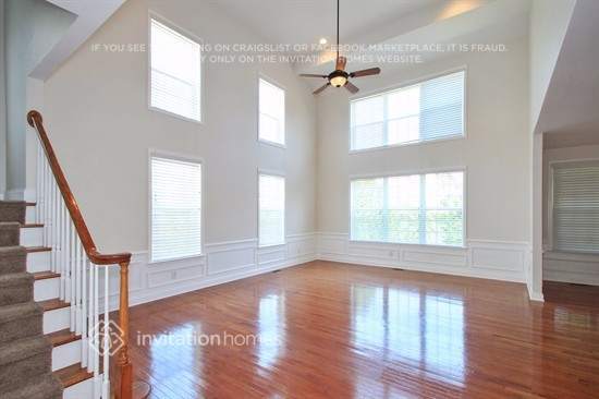 Foto del edificio - 1000 Woodkirk Ln