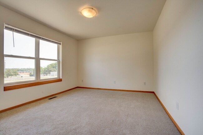 Foto del edificio - Woodridge Estates Townhomes