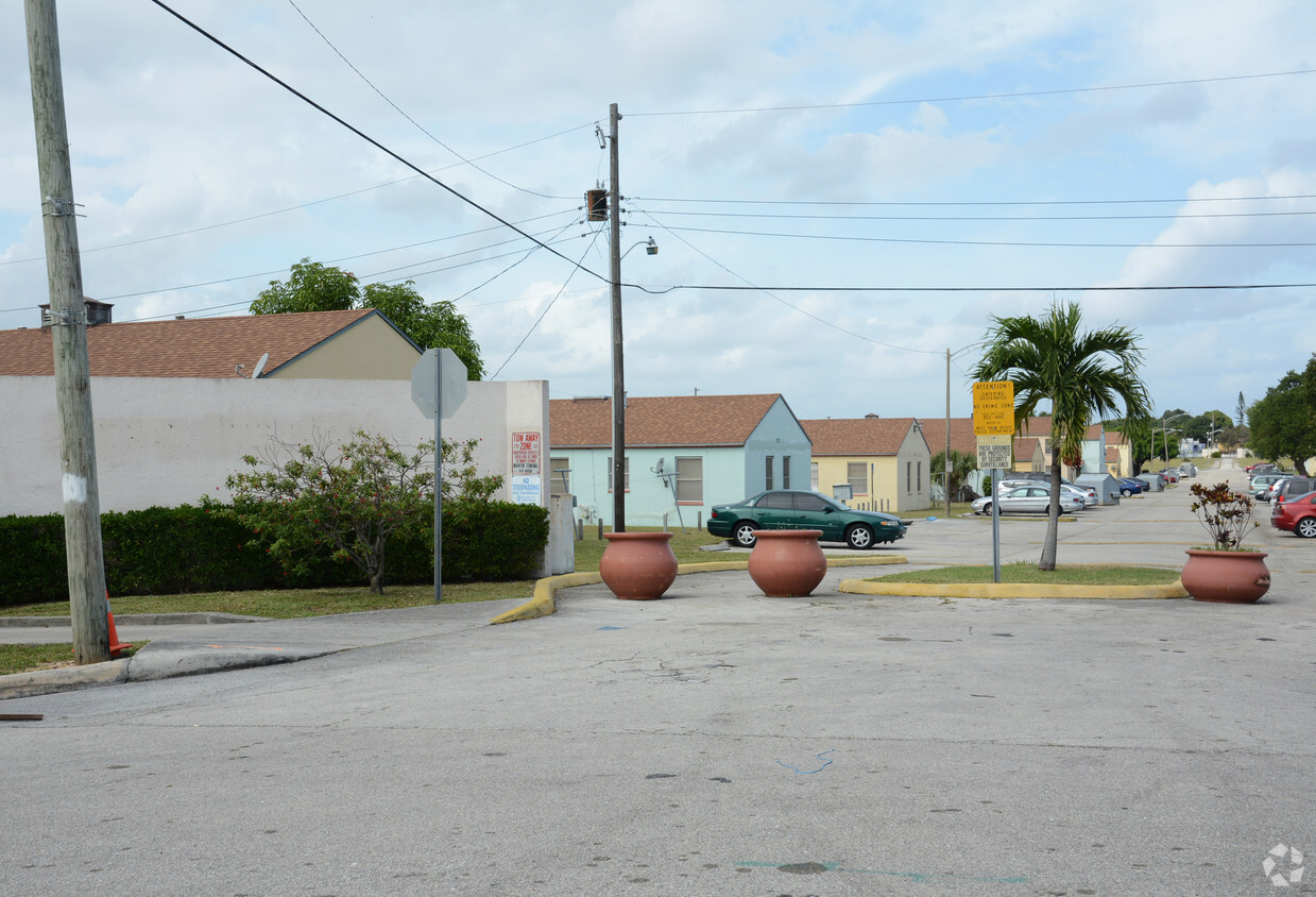 Primary Photo - Dunbar Village